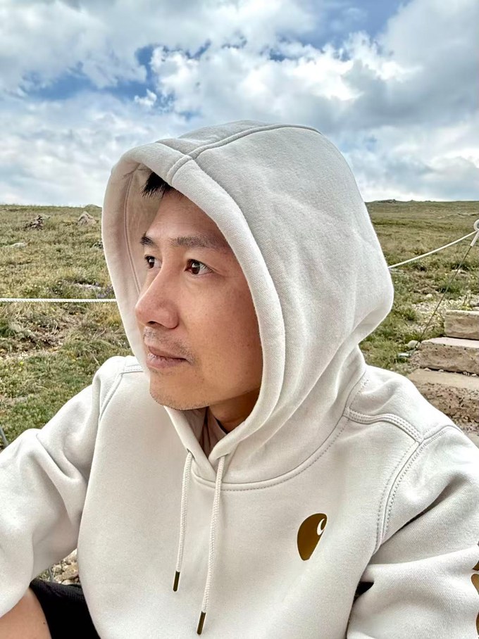 Portrait of Jiaping Wang